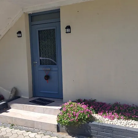 Διαμέρισμα Lili Casa